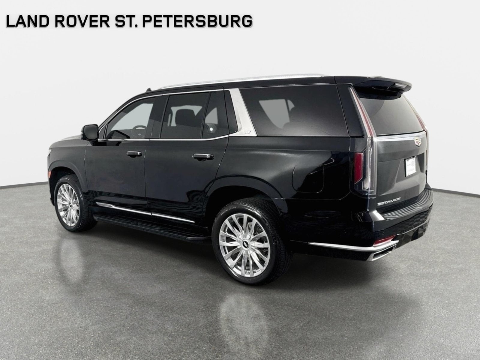 Used 2023 Cadillac Escalade Premium Luxury RWD image 8