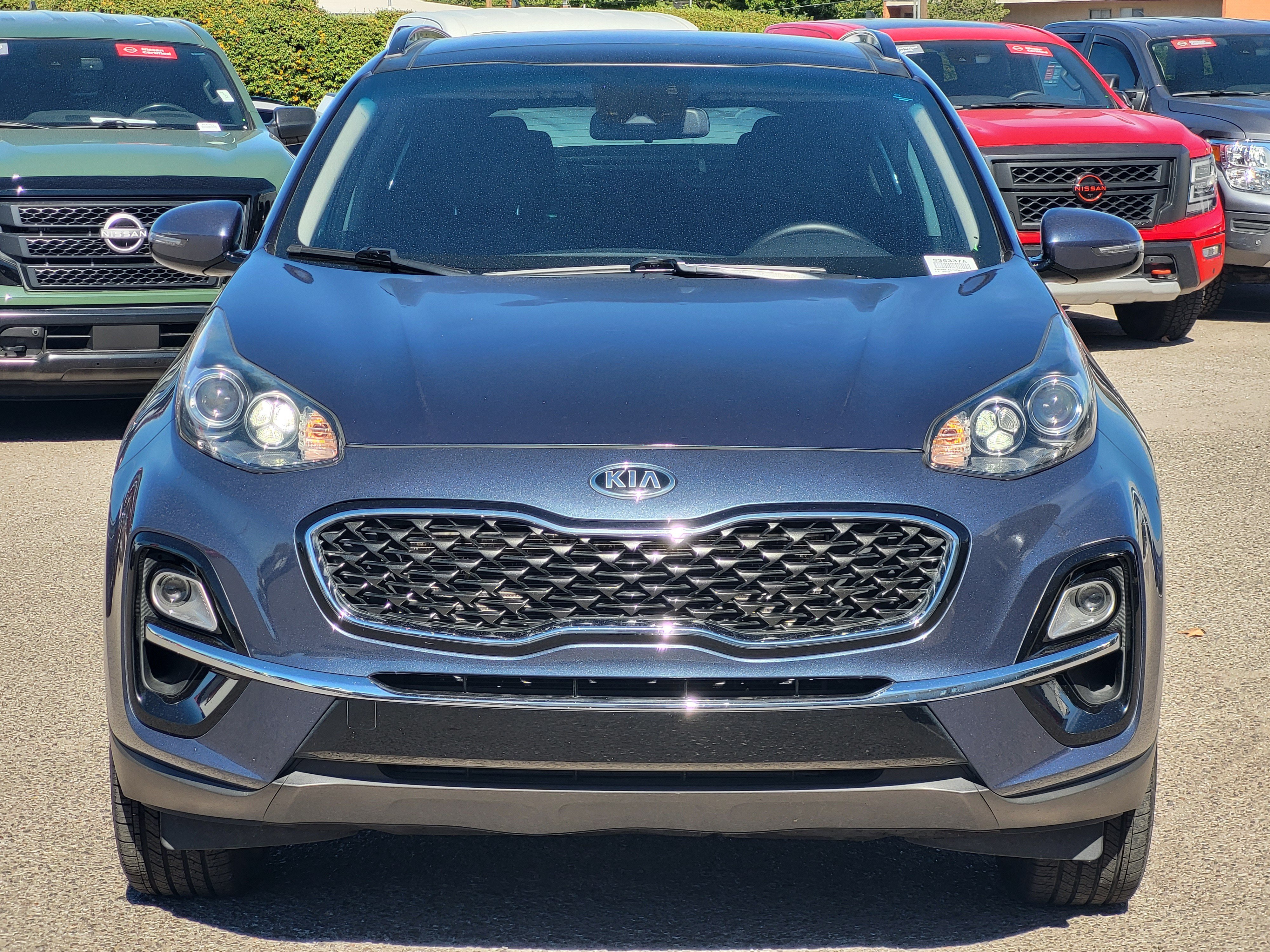 Used 2022 Kia Sportage EX AWD/4WD image 2