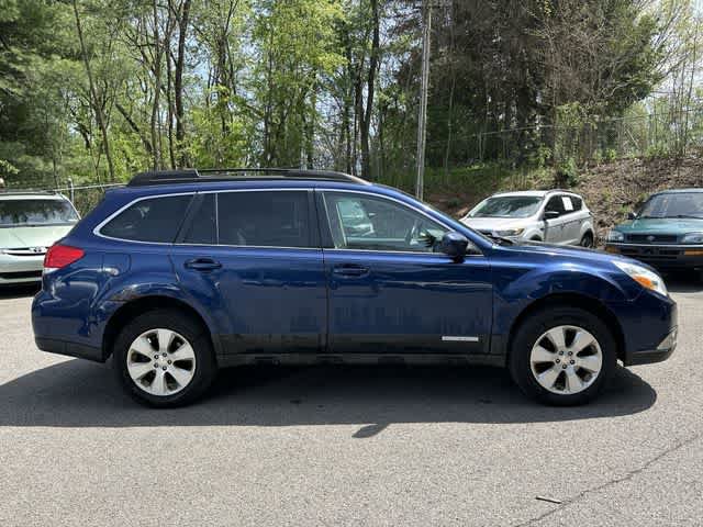 Used 2011 Subaru Outback 2.5i Premium AWD/4WD image 3