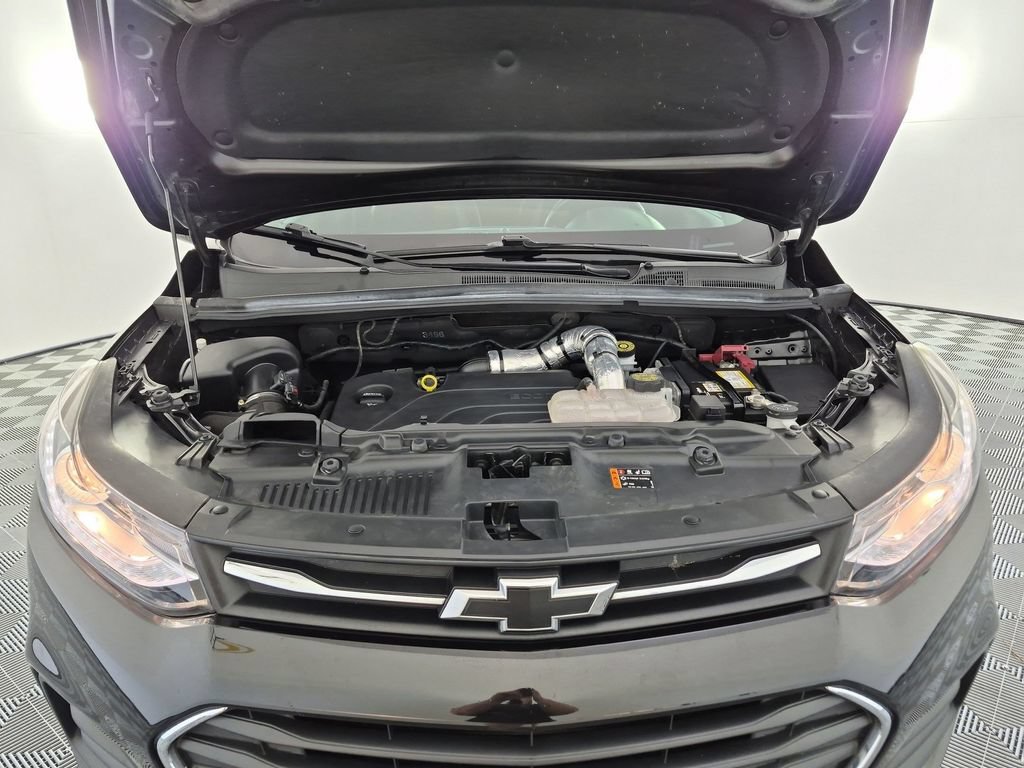 Certified 2022 Chevrolet Trax LT w/ Midnight Edition AWD/4WD image 38