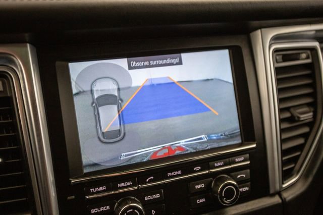 Used 2015 Porsche Macan Turbo image 52
