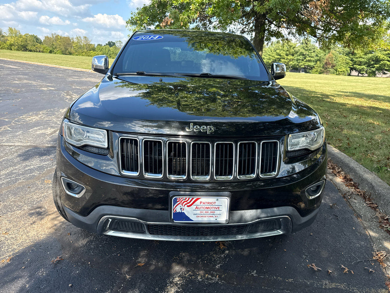 Used 2014 Jeep Grand Cherokee Limited w/ Luxury Group II image 6