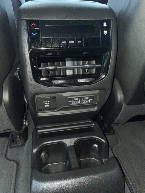 Used 2022 Jeep Grand Cherokee L Laredo w/ Luxury Tech Group I image 34
