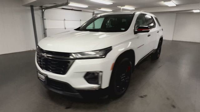 Certified 2023 Chevrolet Traverse Premier w/ Redline Edition FWD image 4