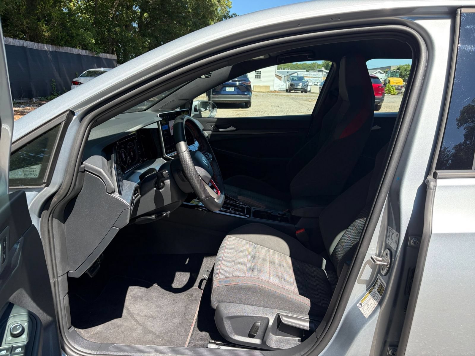 Used 2026 Volkswagen Golf S FWD image 22