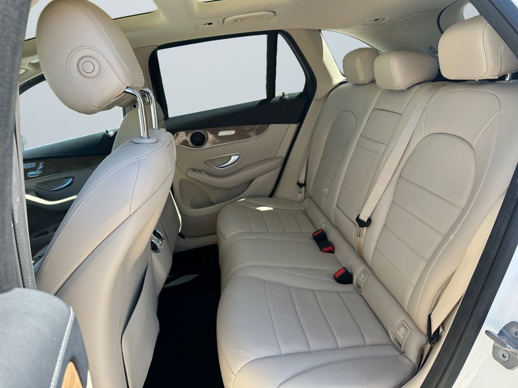 Used 2019 Mercedes-Benz GLC 300 image 13