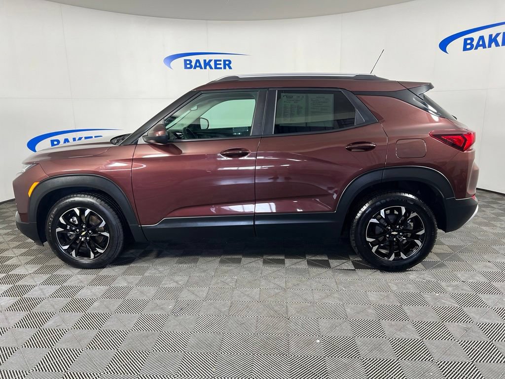 Certified 2022 Chevrolet TrailBlazer LT w/ Convenience Package FWD image 2