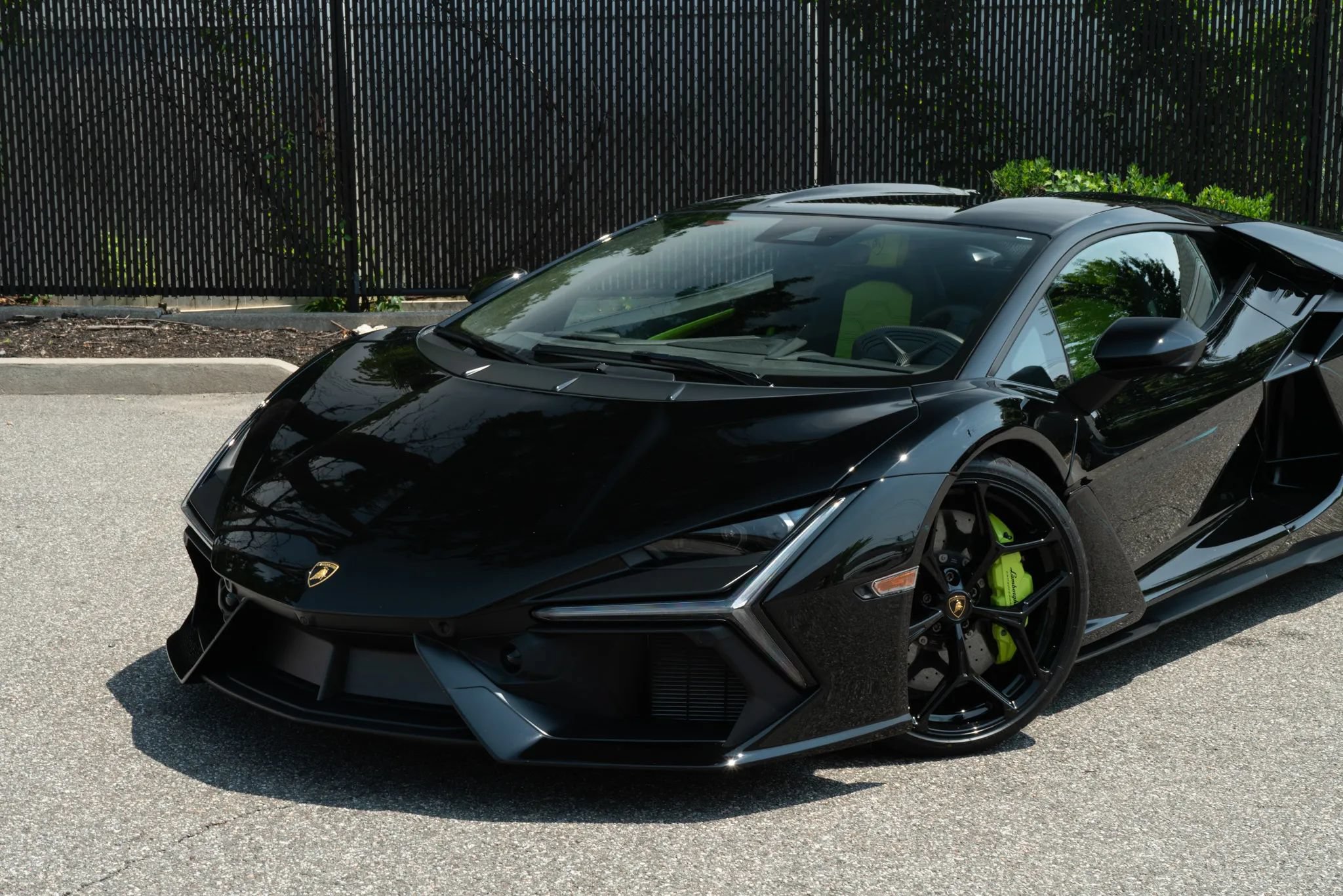 Used 2024 Lamborghini Revuelto AWD/4WD image 30