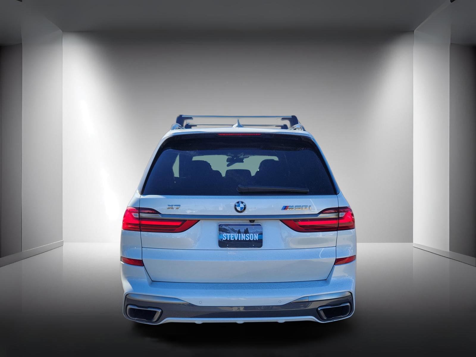 Used 2021 BMW X7 M50i w/ Executive Package image 6