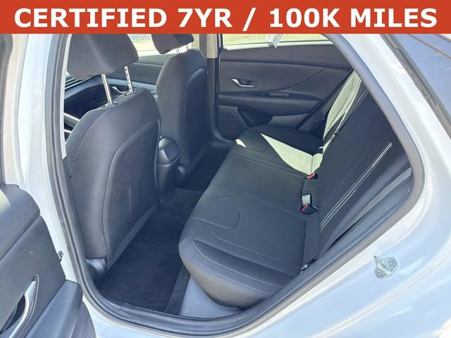 Used 2021 Hyundai Elantra SEL FWD image 16