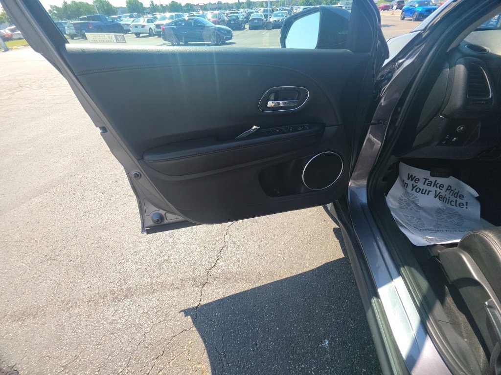 Used 2022 Honda HR-V EX-L image 12