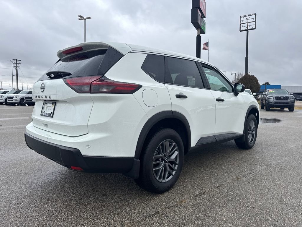 Used 2025 Nissan Rogue S image 7