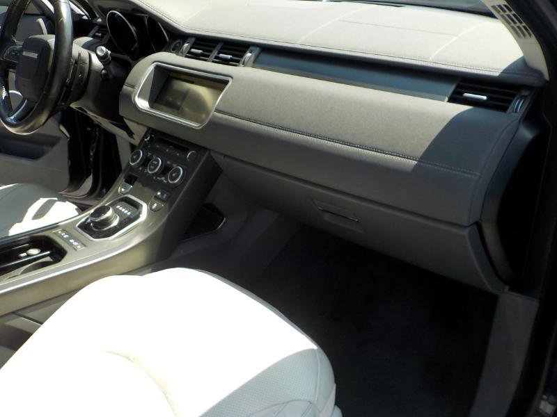 Used 2018 Land Rover Range Rover Evoque HSE image 25