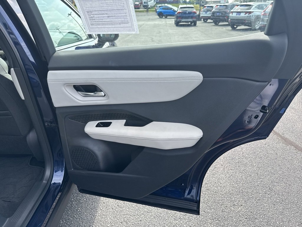 Used 2023 Nissan Ariya FWD image 51