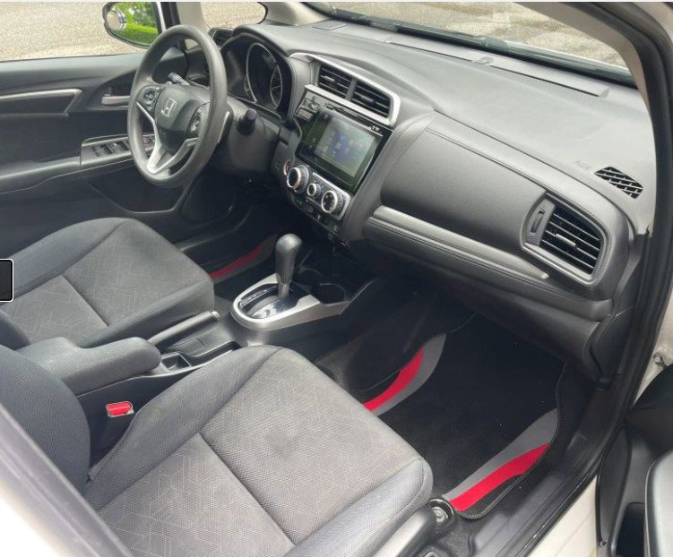 Used 2017 Honda Fit EX image 3