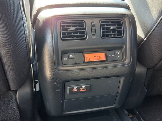Used 2020 Nissan Pathfinder S FWD image 13