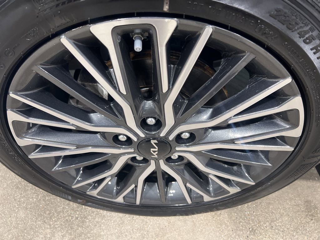 Certified 2024 Kia Forte GT-Line image 43