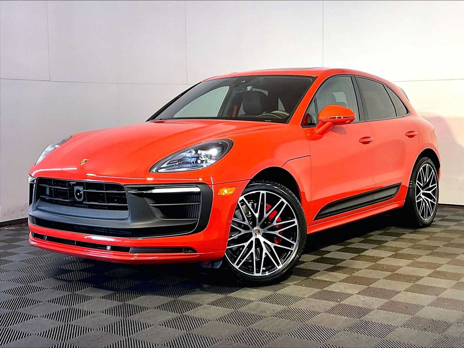 Certified 2026 Porsche Macan GTS AWD/4WD video 1