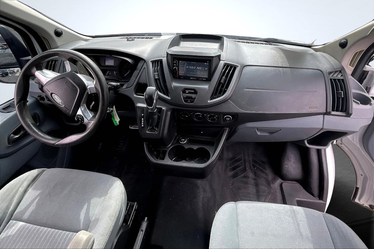 Used 2016 Ford Transit 250 130 Low Roof w/ Exterior Upgrade Package RWD image 16