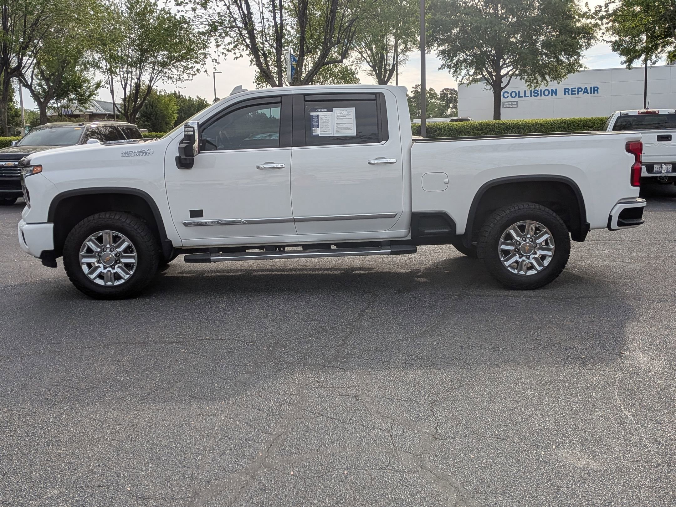 Certified 2024 Chevrolet Silverado 2500 High Country w/ High Country Premium Package AWD/4WD image 6