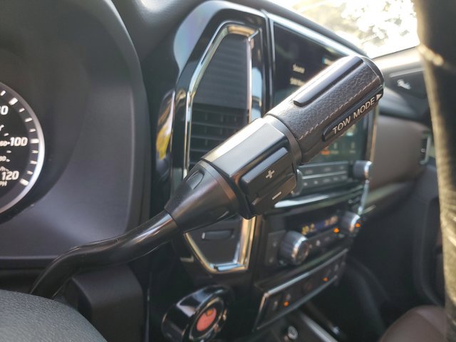 Used 2023 Nissan Titan Platinum Reserve w/ Moonroof Package image 24