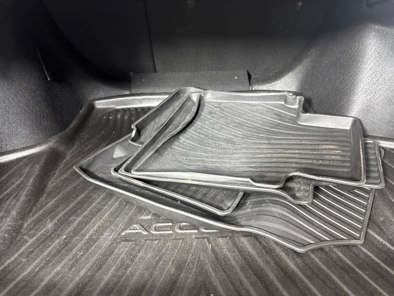 Used 2023 Honda Accord EX image 25