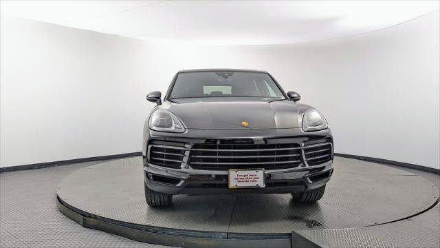 Used 2021 Porsche Cayenne w/ Premium Package AWD/4WD image 11
