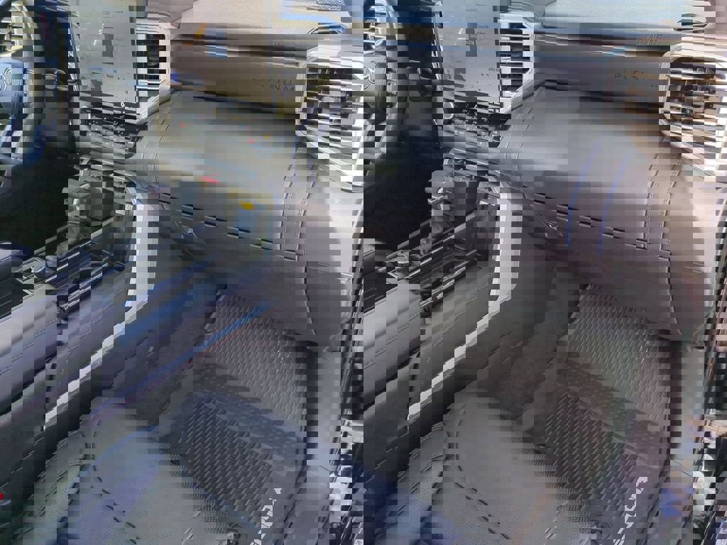 Used 2024 Toyota Sequoia Platinum image 26