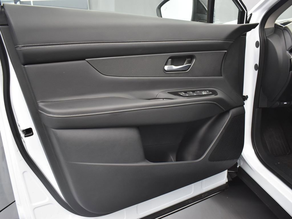 New 2025 Nissan Murano SV image 28