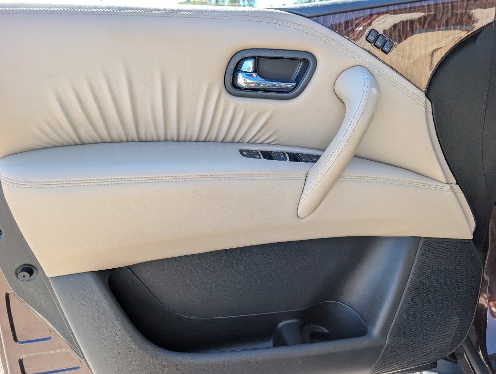 Used 2019 Nissan Armada Platinum w/ Captain's Chairs Package RWD image 15