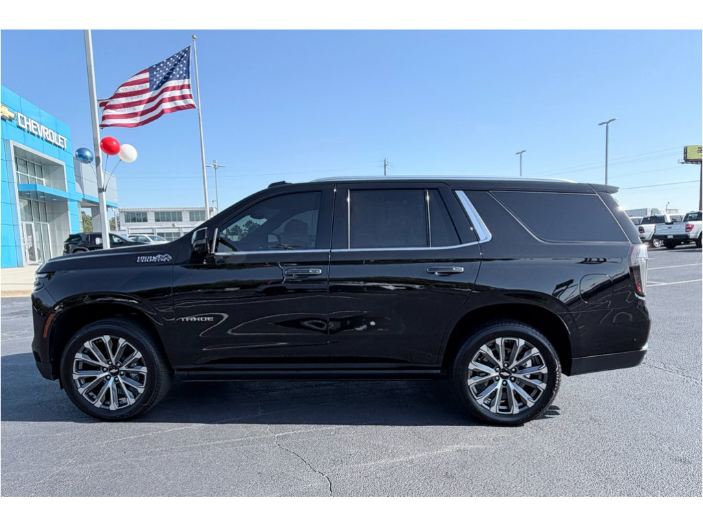 Used 2026 Chevrolet Tahoe High Country RWD image 5