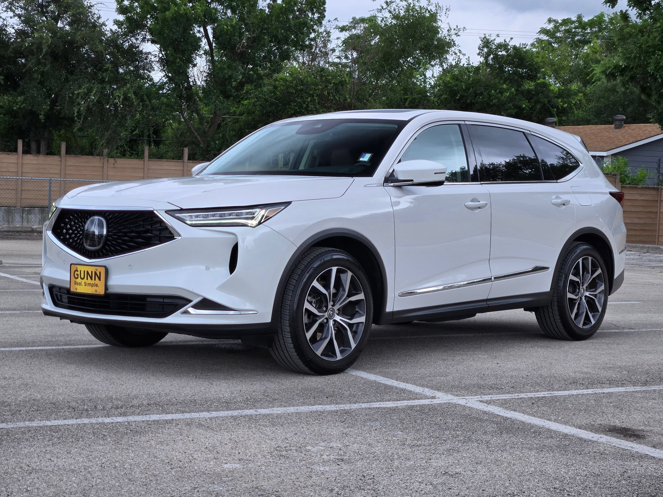 Certified 2023 Acura MDX FWD w/ Technology Package image 9