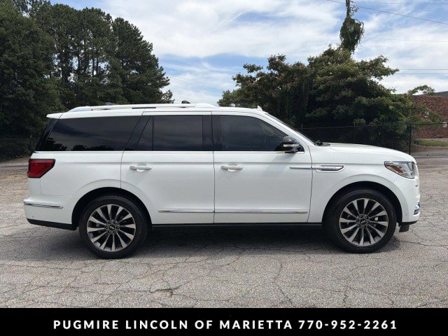 Used 2021 Lincoln Navigator Reserve w/ Luxury Package AWD/4WD image 8