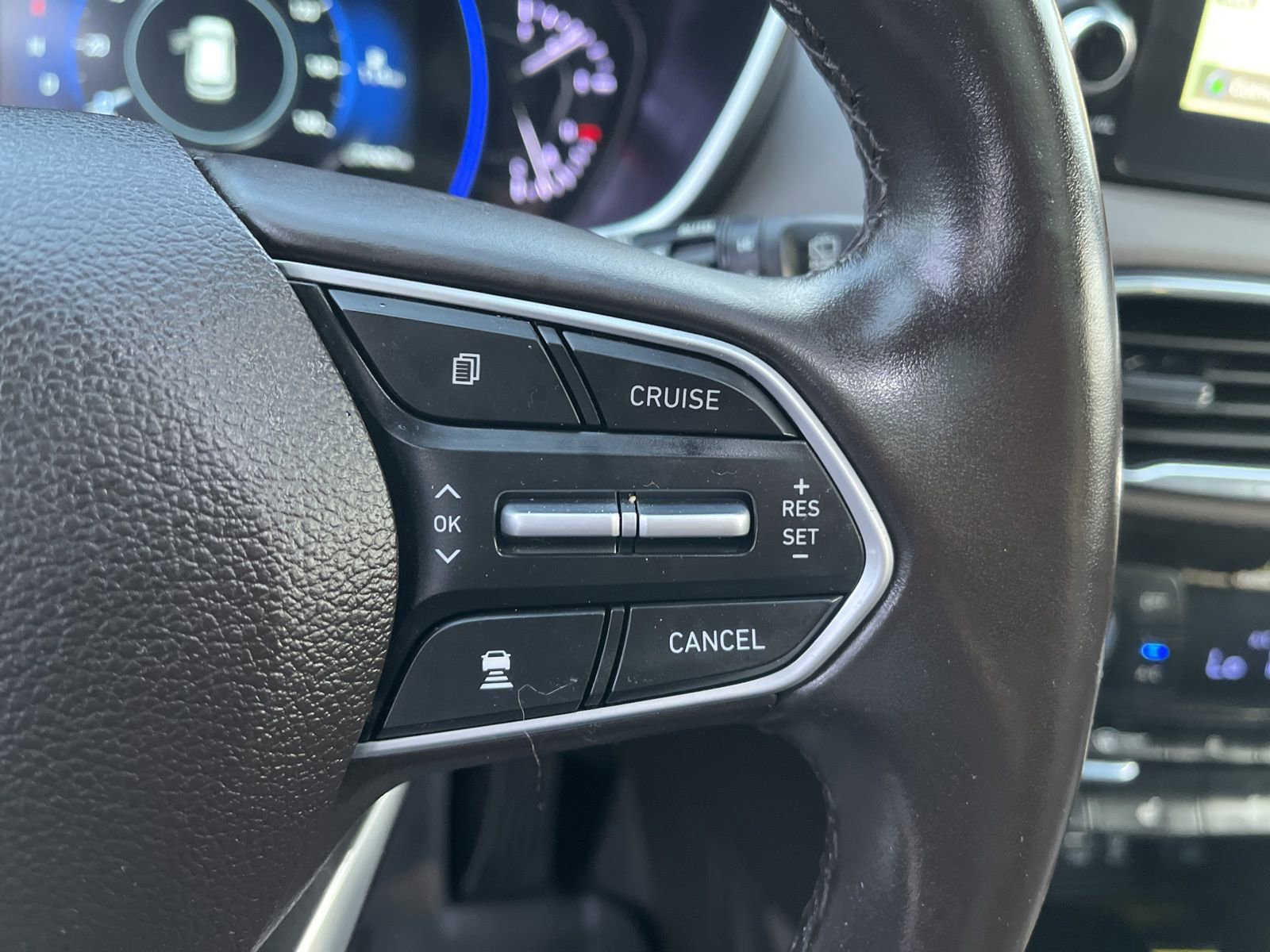 Used 2020 Hyundai Santa Fe Limited image 24