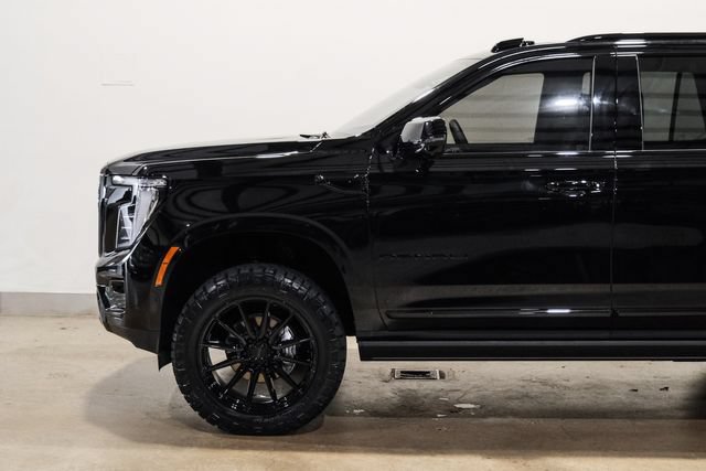 Used 2026 GMC Yukon Denali w/ Sun & Power Step Package AWD/4WD image 42