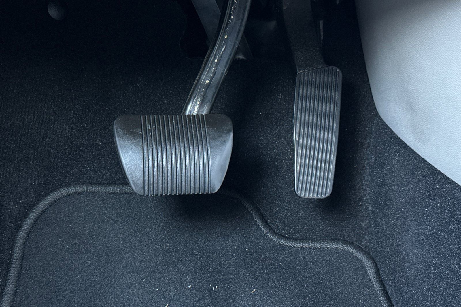 Used 2022 Chrysler Pacifica Touring-L image 42