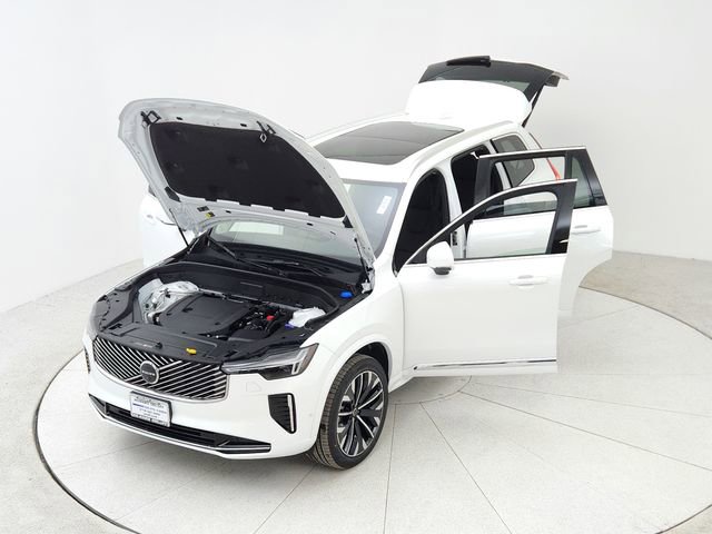 New 2025 Volvo XC90 B6 Plus w/ Protection Package Premier image 15