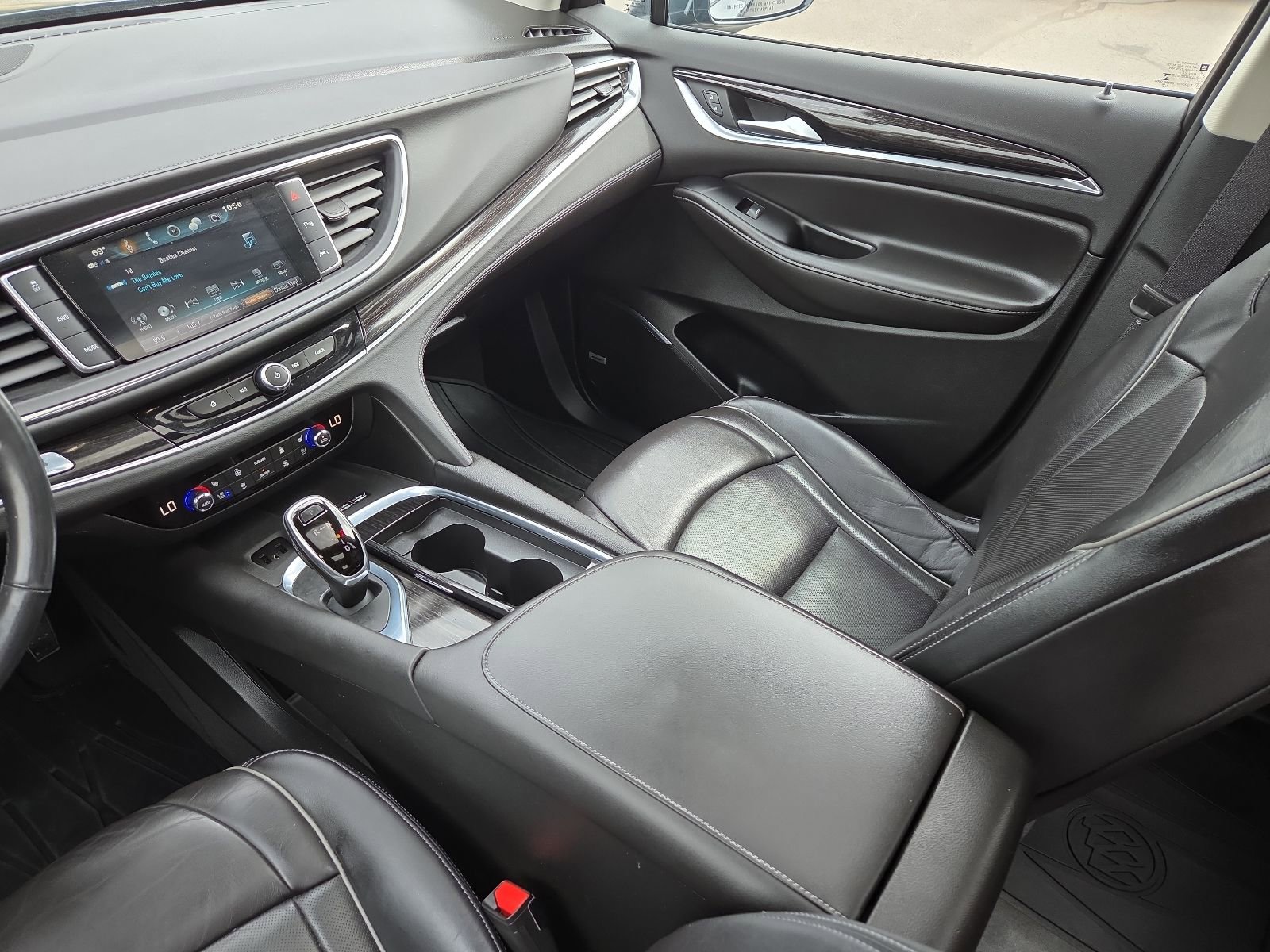 Used 2019 Buick Enclave Avenir w/ Avenir Technology Package image 13