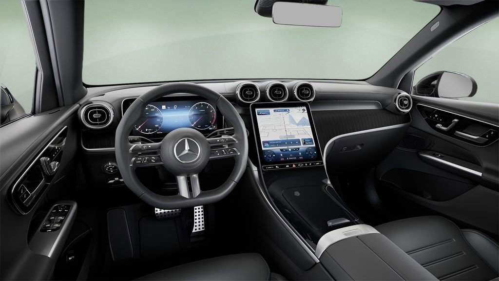 Used 2025 Mercedes-Benz GLC 300 image 38