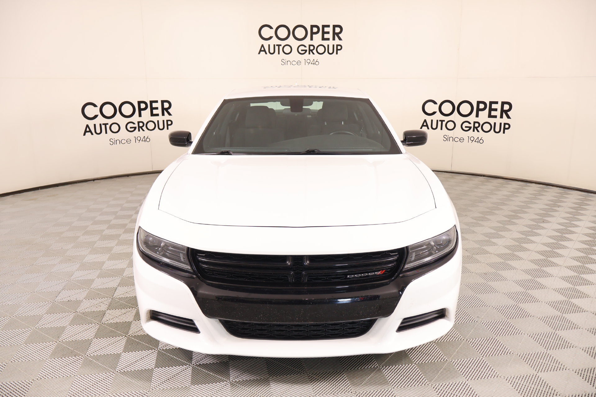Used 2023 Dodge Charger SXT w/ Blacktop Package RWD image 8