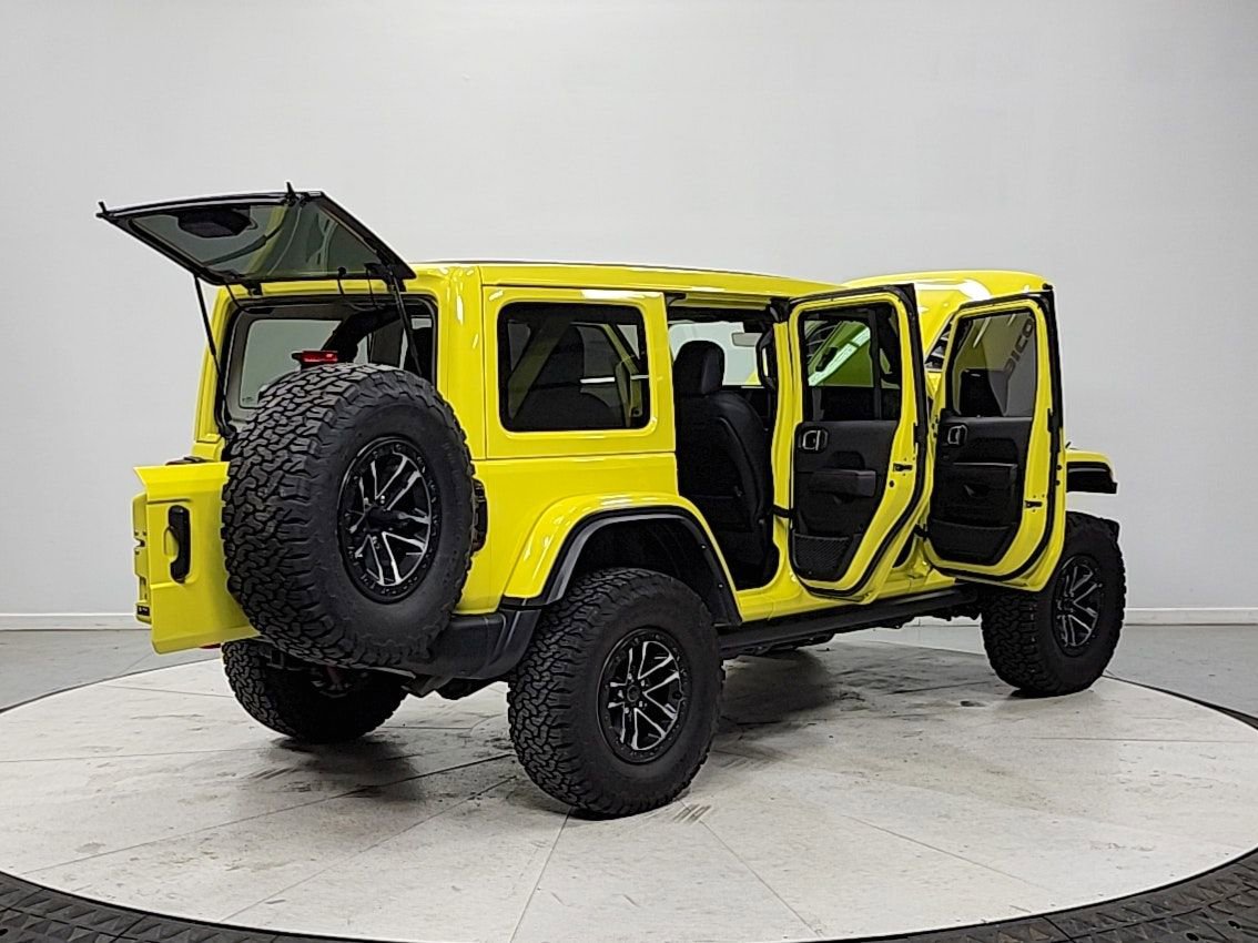 Used 2024 Jeep Wrangler Unlimited Rubicon image 15