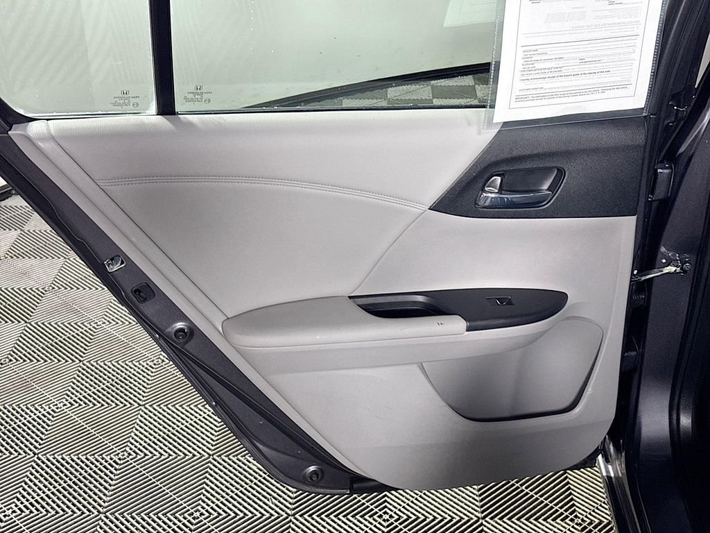 Used 2016 Honda Accord EX-L image 19