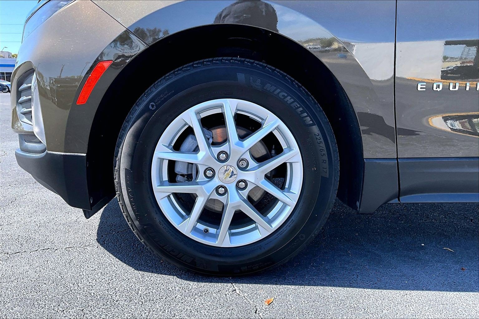 Certified 2024 Chevrolet Equinox LT FWD image 9