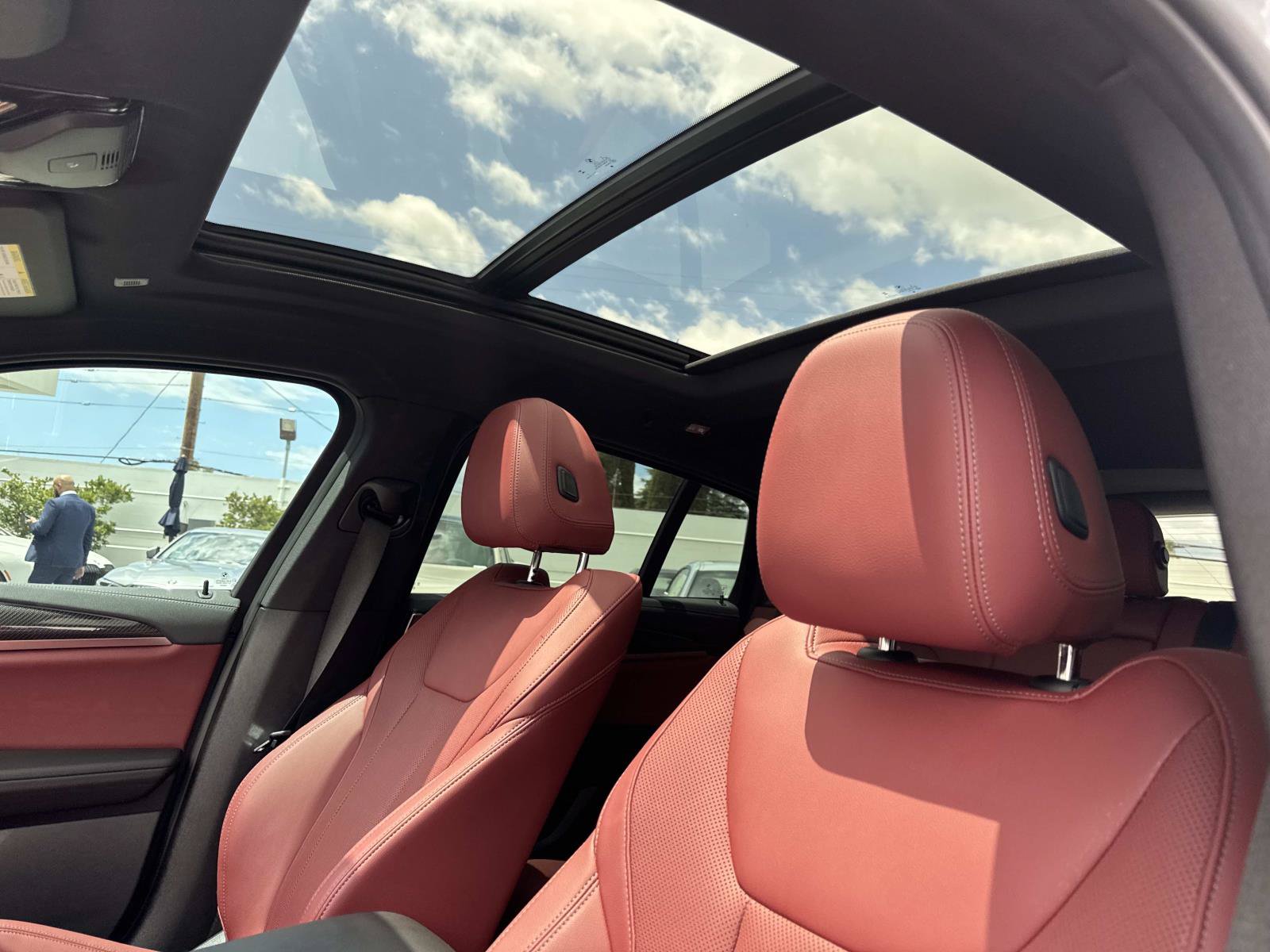 Certified 2024 BMW X4 M40i w/ Premium Package AWD/4WD image 16
