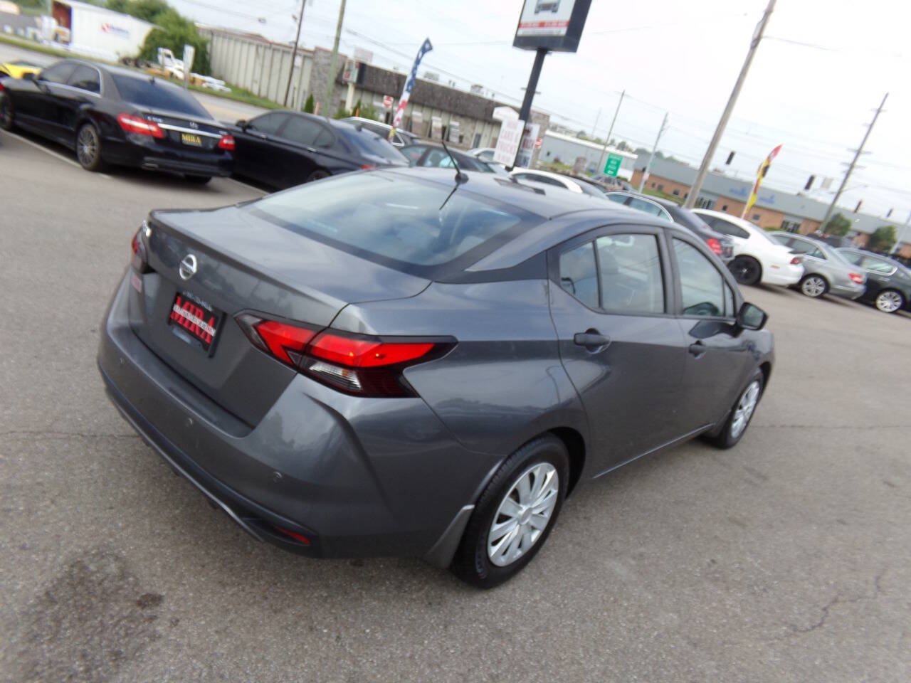Used 2020 Nissan Versa S FWD image 46
