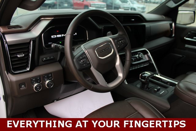 Used 2025 GMC Sierra 1500 Denali w/ Technology Package image 12