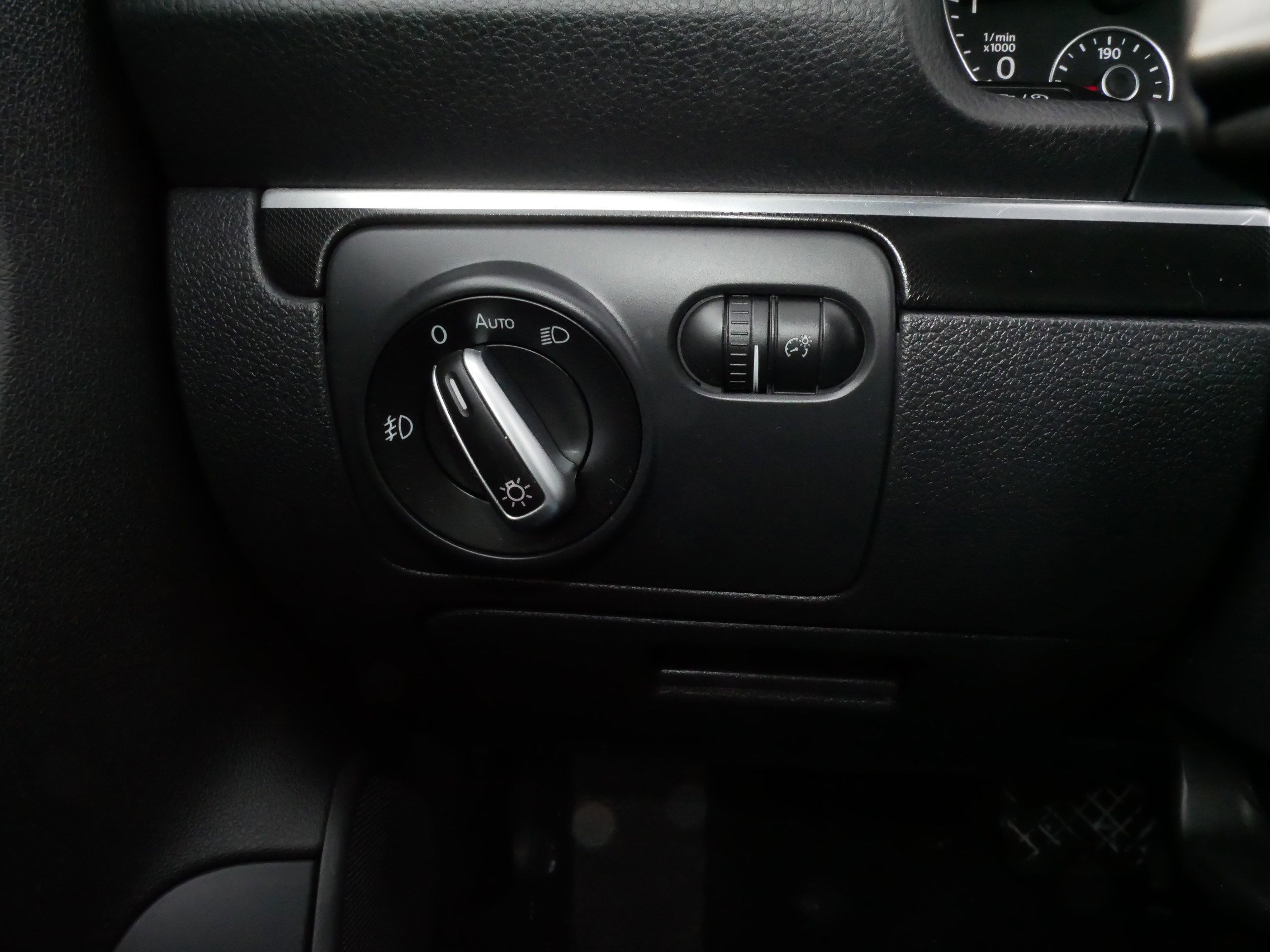 Used 2013 Volkswagen Eos Lux image 27