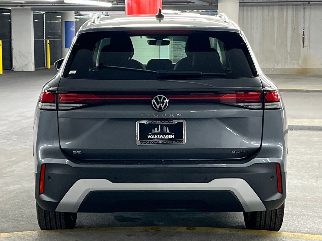 New 2025 Volkswagen Tiguan SE image 34