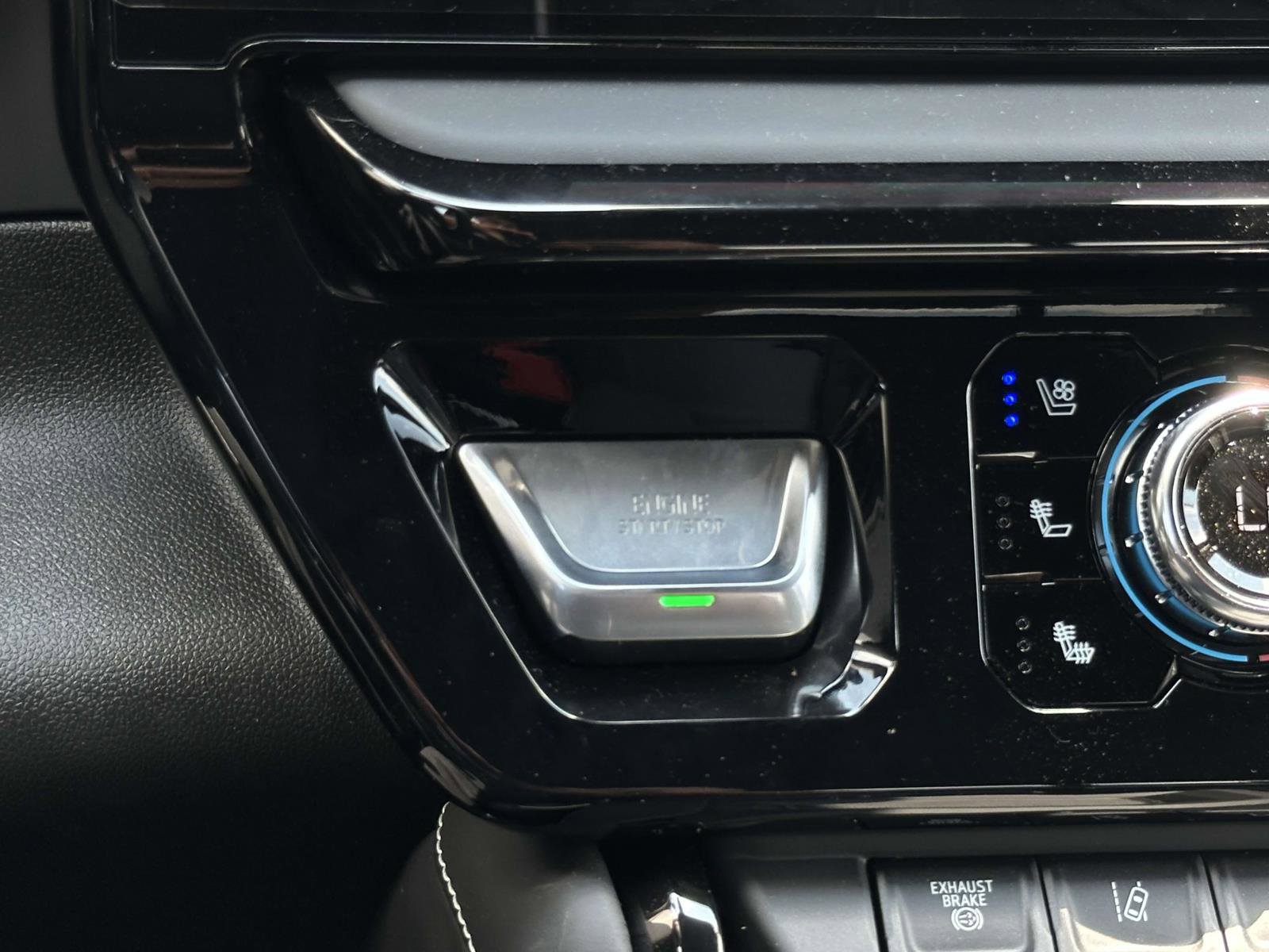 New 2025 GMC Sierra 2500 AT4X w/ AT4X AEV Edition image 6