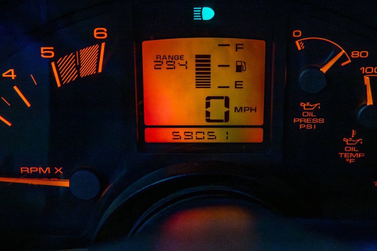 Used 1990 Chevrolet Corvette Coupe RWD image 15